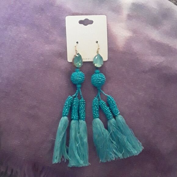 Nwt Mia statement earrings - Picture 1 of 5